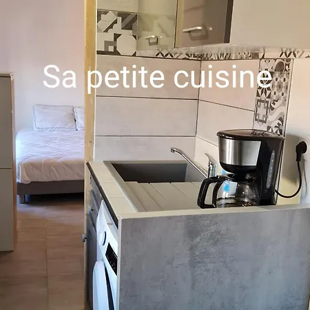 Le De La Republique Apartment